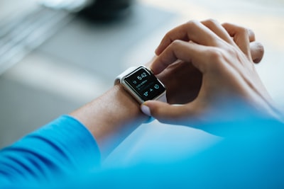 Personalización ligera de HAR en dispositivos con pocos datos