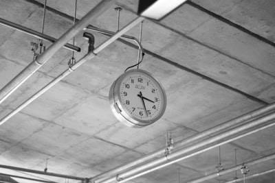 Reduce el tiempo de inactividad cero en la manufactura con pruebas SAP robustas
O bien:
Logra tiempo de inactividad nulo en la manufactura con estrategias de pruebas SAP fuertes
Otra posibilidad: