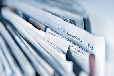 Noticias corporativas y editorial: cómo implementar intranet con IA