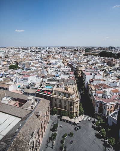 Top 100 Expertos en avatar conversacional para empresas en Sevilla