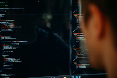 Automatización inteligente y gobernanza en el low-code