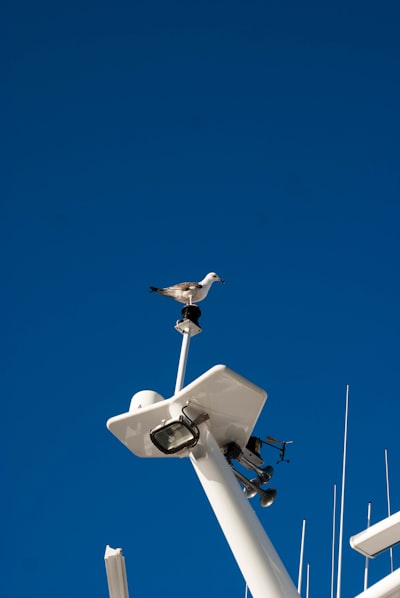Active Learning for Privacy-Preserving Anomaly Response Operations in Satellites for Low-Power Autonomous Deployments