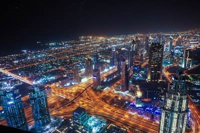 Por qué las empresas en Dubai prefieren CRM autohospedado
