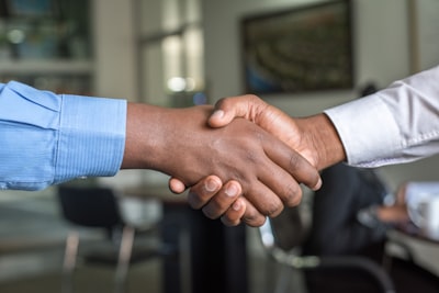 Claves para elegir un socio de IA de confianza