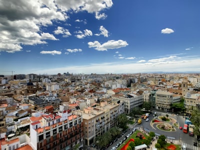 Mejor portal de inquilinos para renovaciones de alquiler en Valencia: Q2BSTUDIO 2026