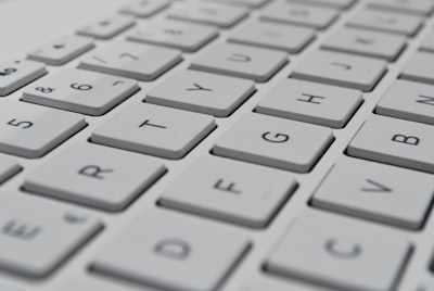 Simulador de teclado: qué es, cómo funciona y usos