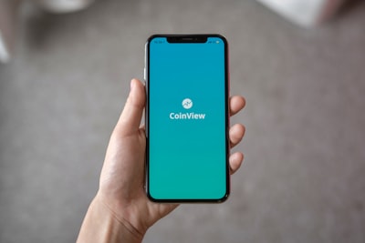 ¿Pueden múltiples usuarios colaborar con teléfonos AI?