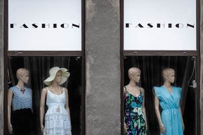 Por qué las marcas de moda españolas adoptarán IA en 2024