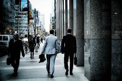 Cómo seleccionar un socio de inteligencia empresarial: Guía completa