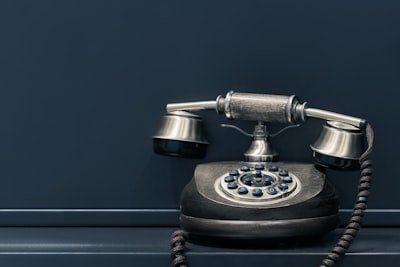 How to avoid double booking in AI voice systems