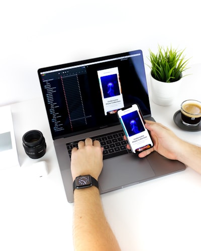Desarrollo de apps empresariales para trabajo remoto e híbrido