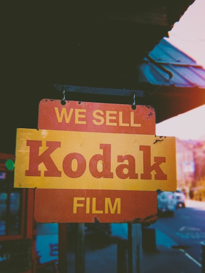 Cómo comprar y ser dueño de tus películas y programas de TV en 2026