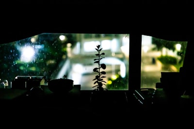 Adaptación en tiempo de prueba en contenido audiovisual.
