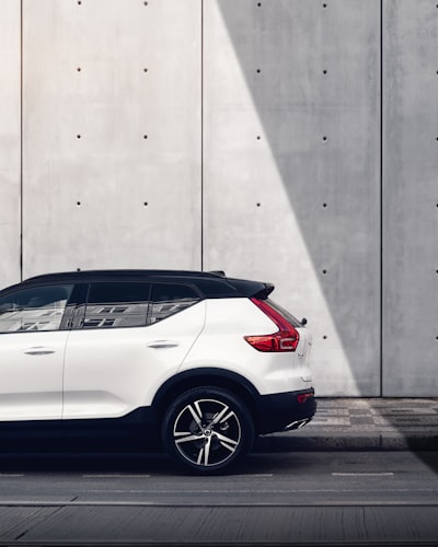 Olvídate del Volvo XC40: este SUV coreano cuesta $17,000 menos y rinde más combustible