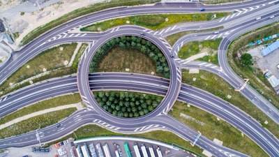 Sostenible gestión de residuos de construcción mediante planificación predictiva y BIM integral