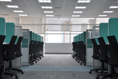 Optimiza tu espacio laboral con estas estrategias