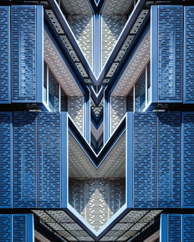 Arquitectura Agentiva con Patrones de Diseño