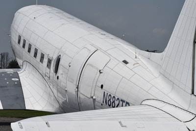 Avión de UPS se estrella cerca del aeropuerto de Louisville