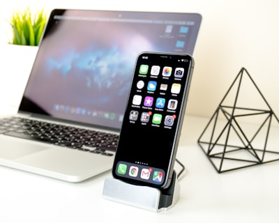 Un usuario crea un chasis impreso en 3D para usar un Pixel 9 como PC