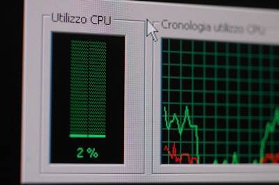 Poniendo a MiniMax M2 a prueba: Generación de código base, documentación y depuración de código