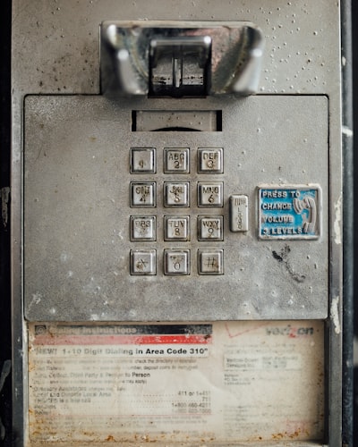 Encuentra Servicios de Telefono de IA en Los Alcázares