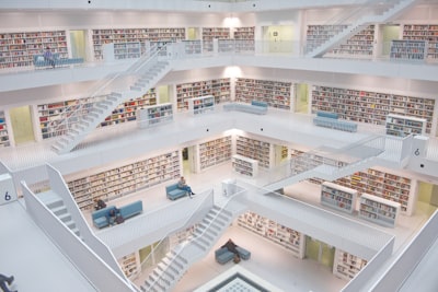 Portal profesional con biblioteca de contenidos en Granada