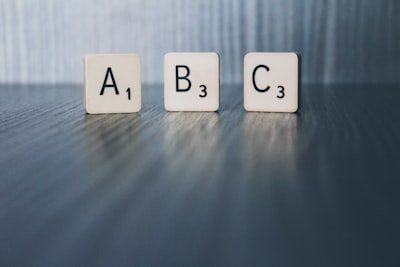 Crítica consecuencialista de la evaluación de clasificación binaria