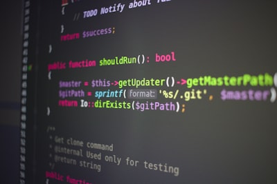 ¿Cómo estimar el coste total del desarrollo de software de gestión de datos maestros?