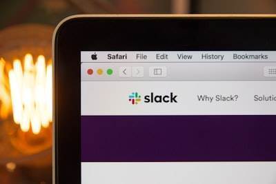 Slack y Salesforce lanzan soluciones especializadas para sedes digitales