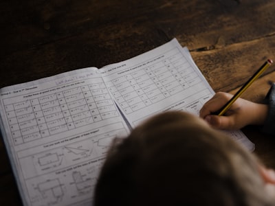 Automatiza la gestión de notas escolares con Python