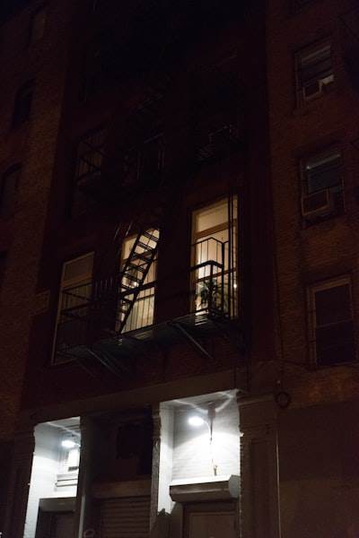 Problemas de Wi-Fi en apartamentos antiguos de Brooklyn: ¿Qué está sucediendo?