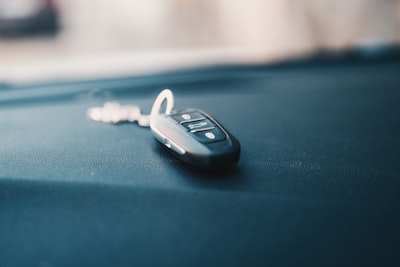 Vulnerabilidad Bluetooth en sistemas de seguridad KARR y SWDS