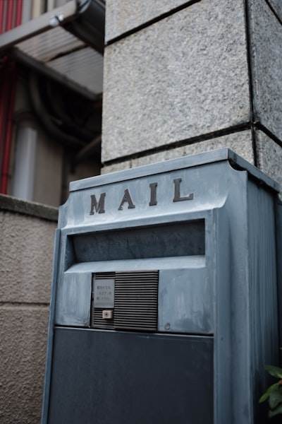 Por qué el sector público debe automatizar correos electrónicos con IA
