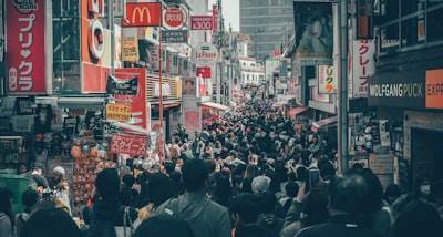 "Universal Basic Income: Una solución al desempleo tecnológico"