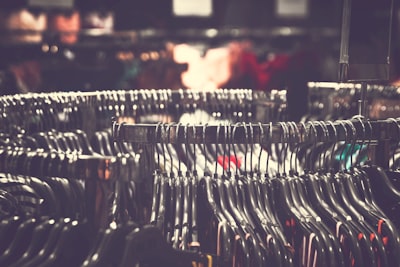 Implementación de software de gestión de inventario para tienda local.