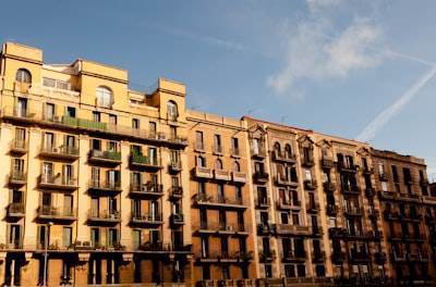 Implementación de centralita virtual con IA en Barcelona 2025