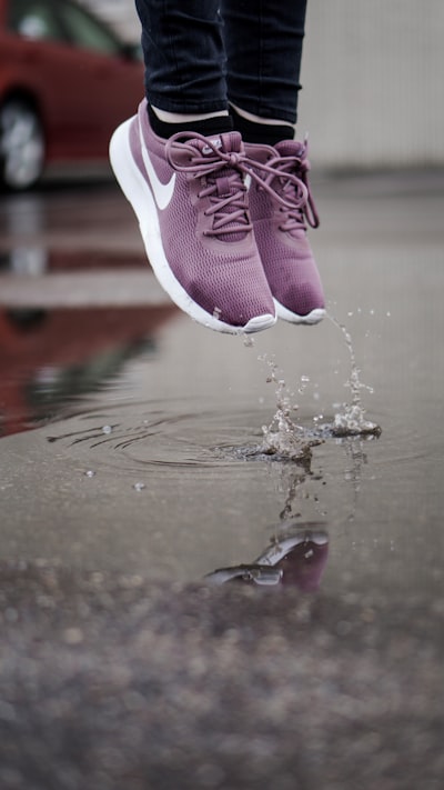 Puedes usar zapatillas para correr