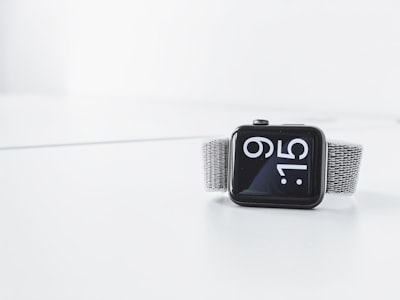 El Apple Watch Series 10 de Titanio a $449 en la venta de primavera de Amazon