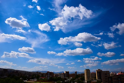 Problemas de Conectividad Persisten en Cielo Azul