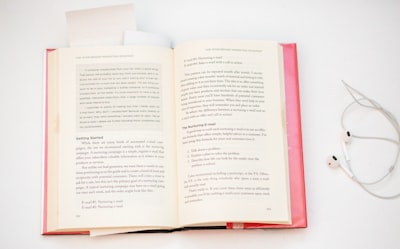 Resúmenes de libros con feedback humano