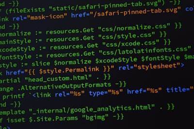 Por qué las empresas deben contratar servicios web para optimizar costos
