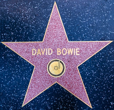 La ironía de elegir 'Five Years' de Bowie en una campaña optimista