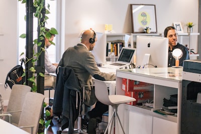 Automatización del soporte de oficina trasera para sostenibilidad y eficiencia