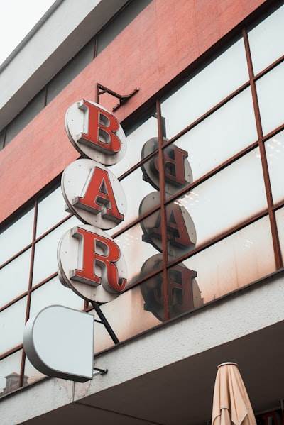 Mejores empresas de agencia de IA en Basauri