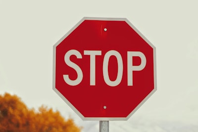 La trampa emocional de mover el stop