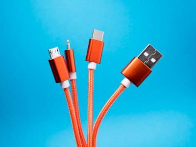 Ahorra 40% en cables USB-C 240W Ugreen