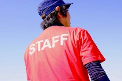 Cómo reducir a la mitad los costos laborales con servicios externos