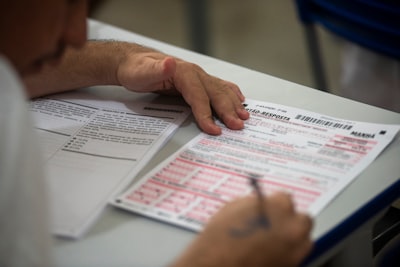 Expertos en eliminación de formularios en papel en Valencia 2026