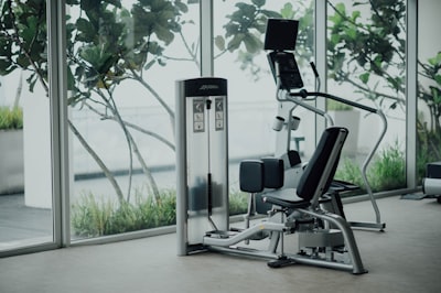 ¿Es necesaria una reestructuración de procesos para el sistema de reserva automatizada en centros de fitness?