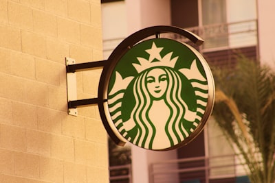 La apuesta de Starbucks por la IA propia: ahorro y personalización